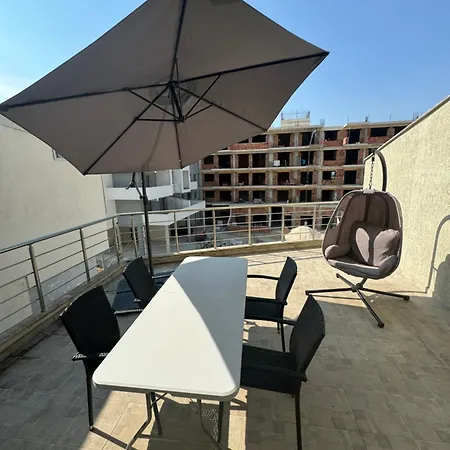 Junik Apartamento