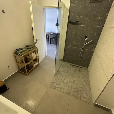 Junik Apartamento Orikum